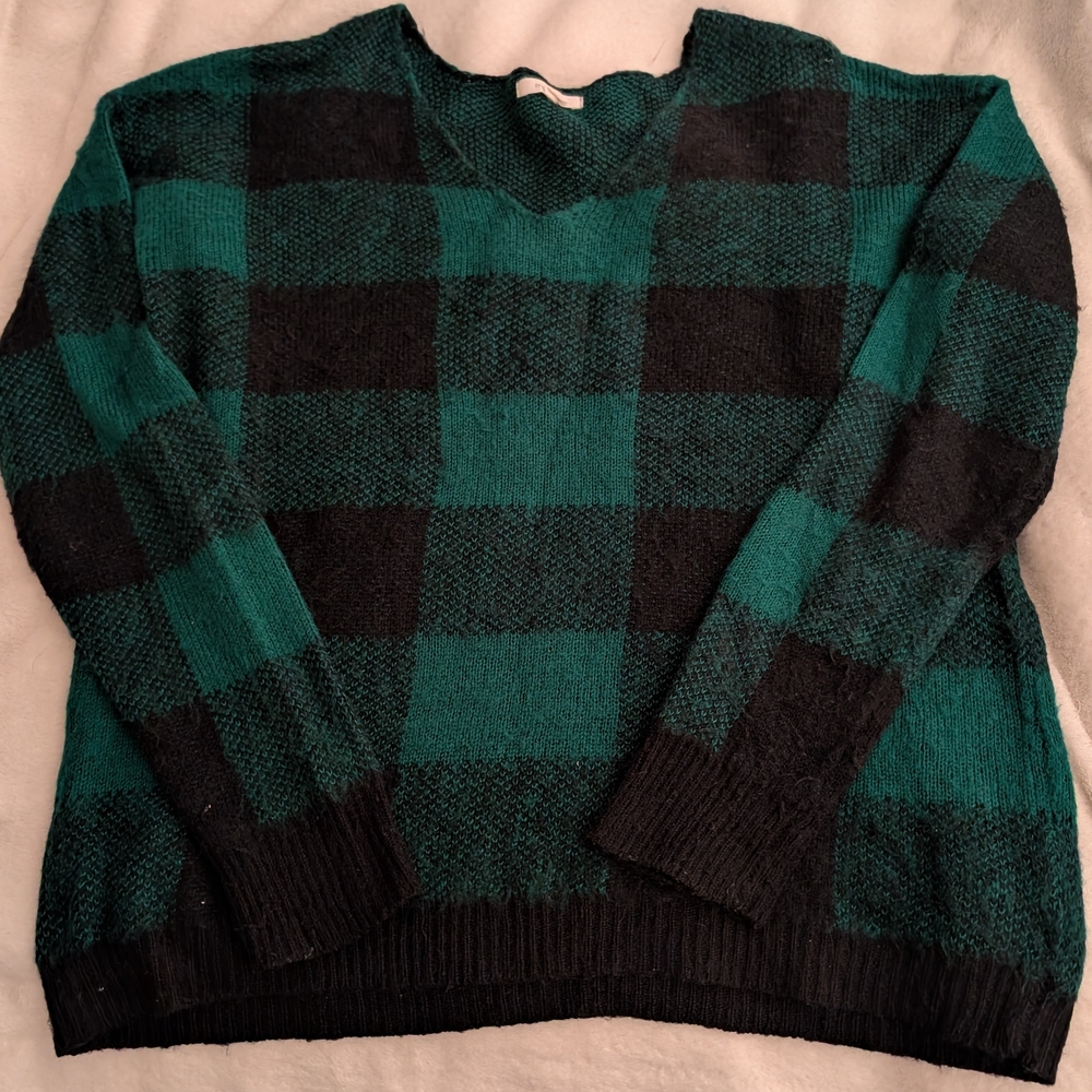 Maurices Green and Black Checkered Crewneck Sweater